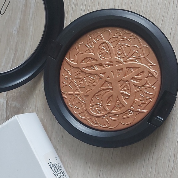 Extra Dimension Skinfinish - Picture 4 of 5